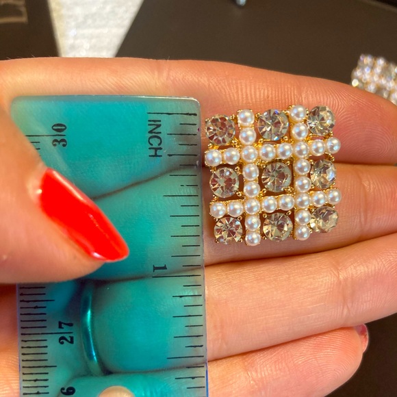 🌟 Gold Elegant Square Pearl Crystals Stud Earrings - Picture 8 of 8